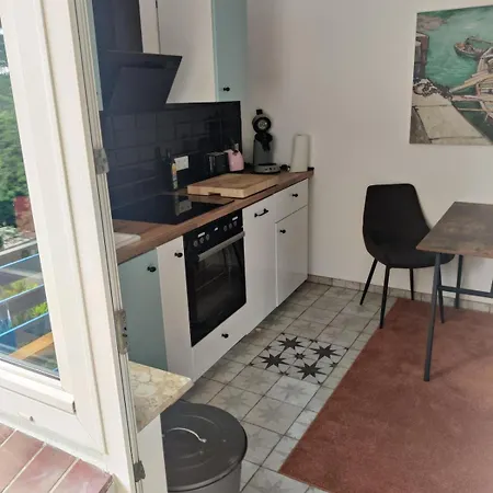 Apartment Lotsenviertel, Renoviert Und Nah An Strand, Stadt Und Hafen